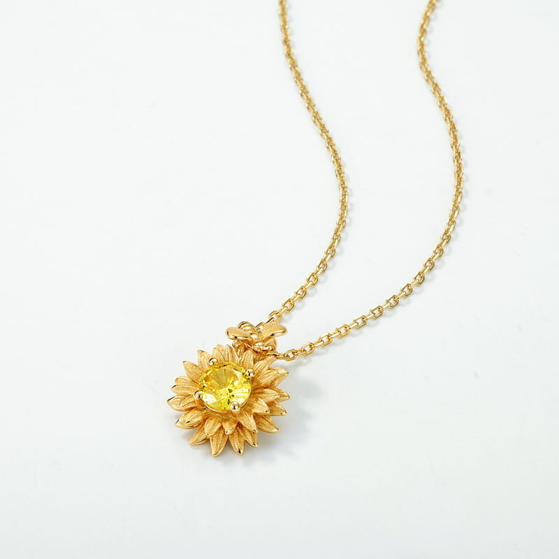 Yellow Gold Plated Sunflower & Bee Pendant Necklace with 5mm Natural Citrine
