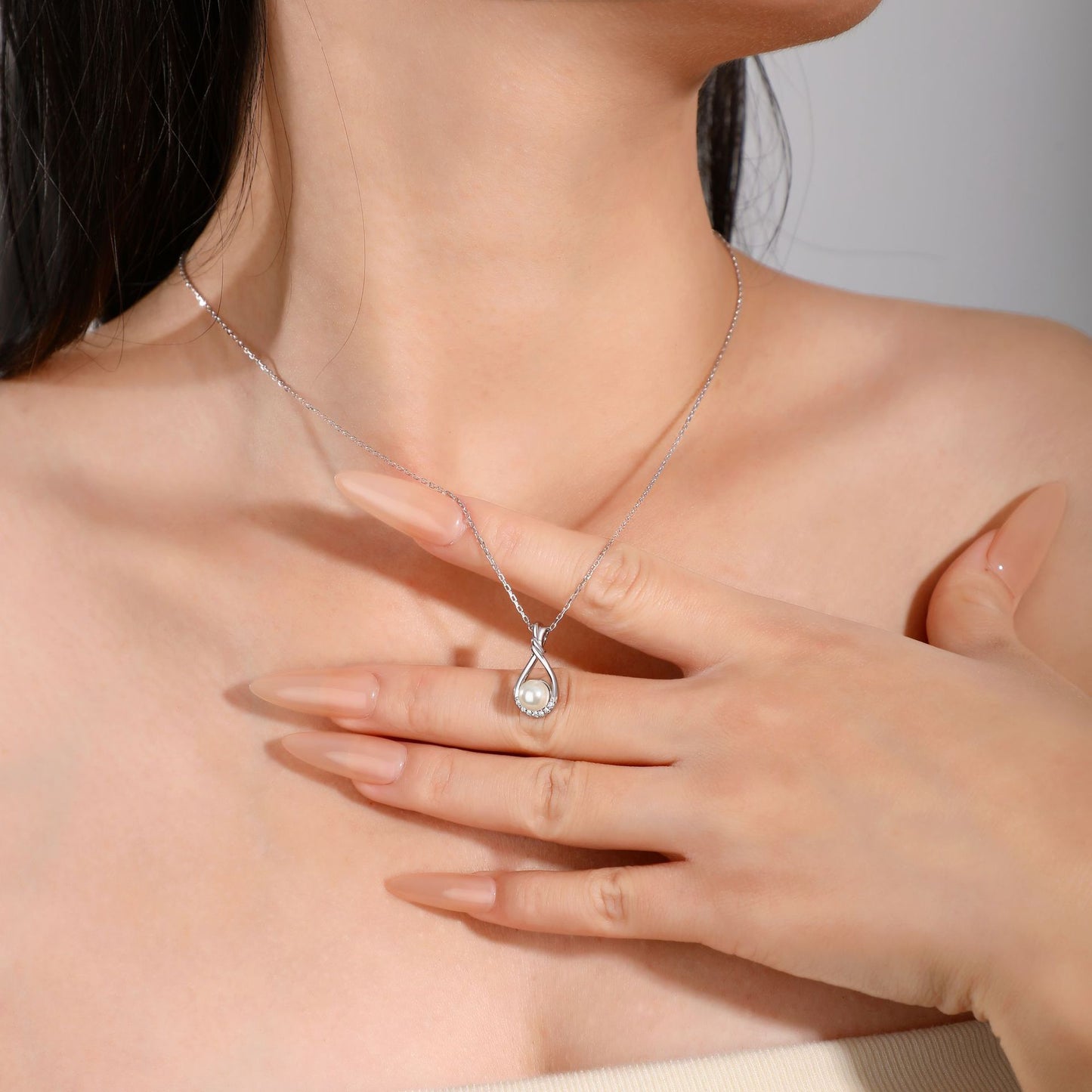 Dainty Infinity Shell Pearl Pendant Necklace