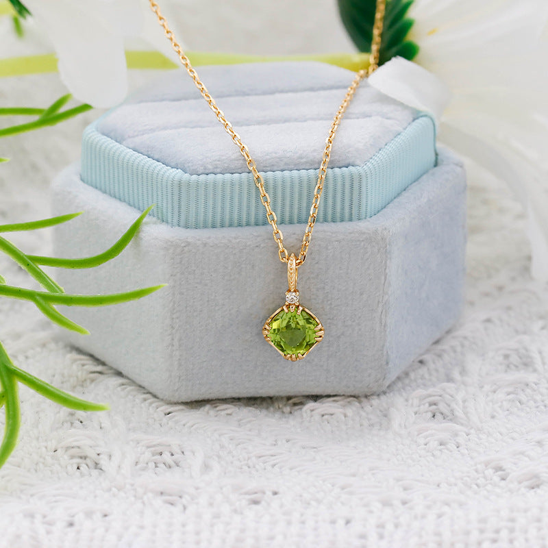Vintage Cushion Cut Green Peridot Pendant Necklace in Solid Gold 12-Prong