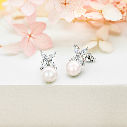 Elegant Four-Leaf Marquise Cluste Clover Pearl Stud Earrings