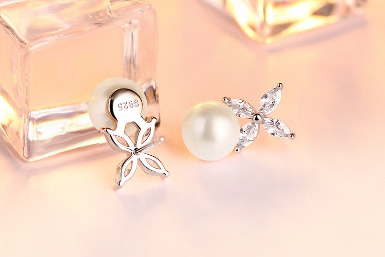 Elegant Four-Leaf Marquise Cluste Clover Pearl Stud Earrings