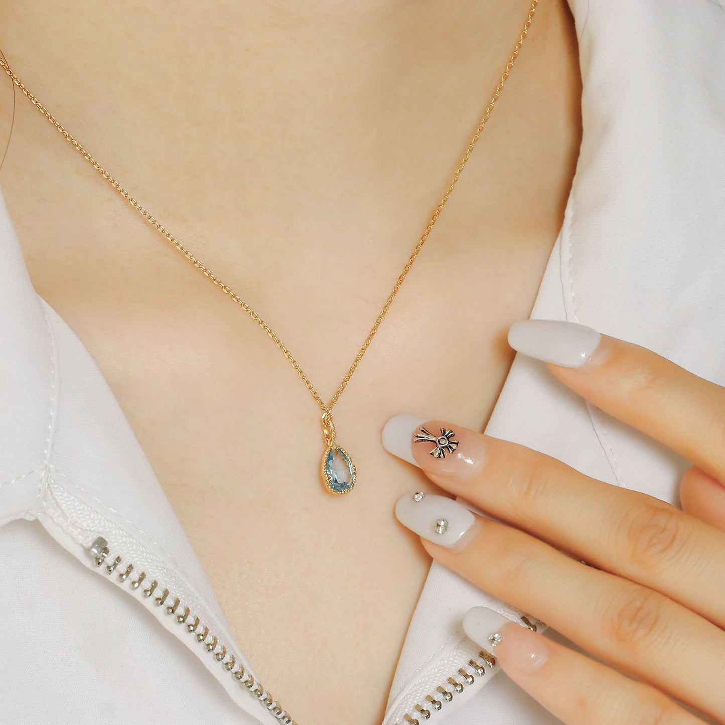 Vintage-Inspired Water Drop Blue Topaz Necklace | Dainty Scalloped Edge Pendant