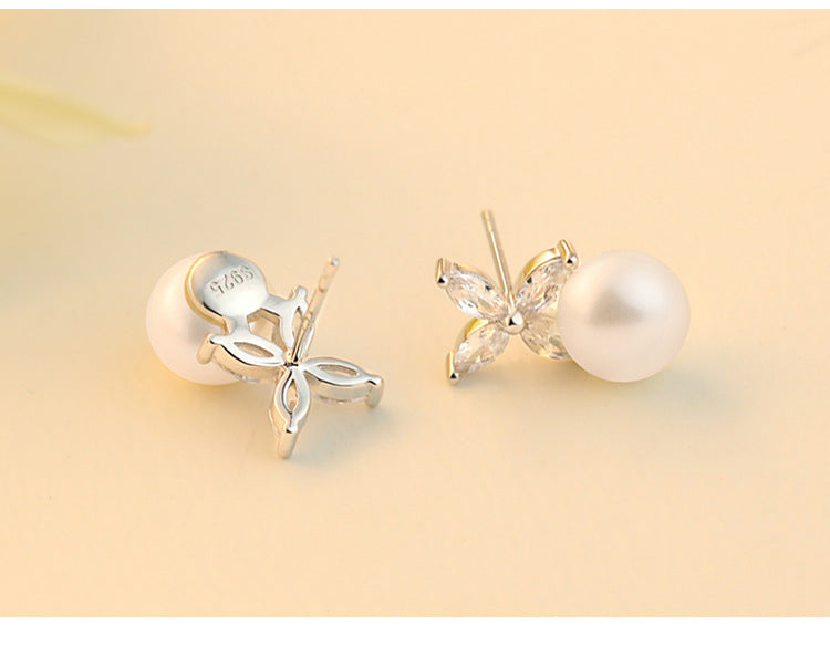 Elegant Four-Leaf Marquise Cluste Clover Pearl Stud Earrings