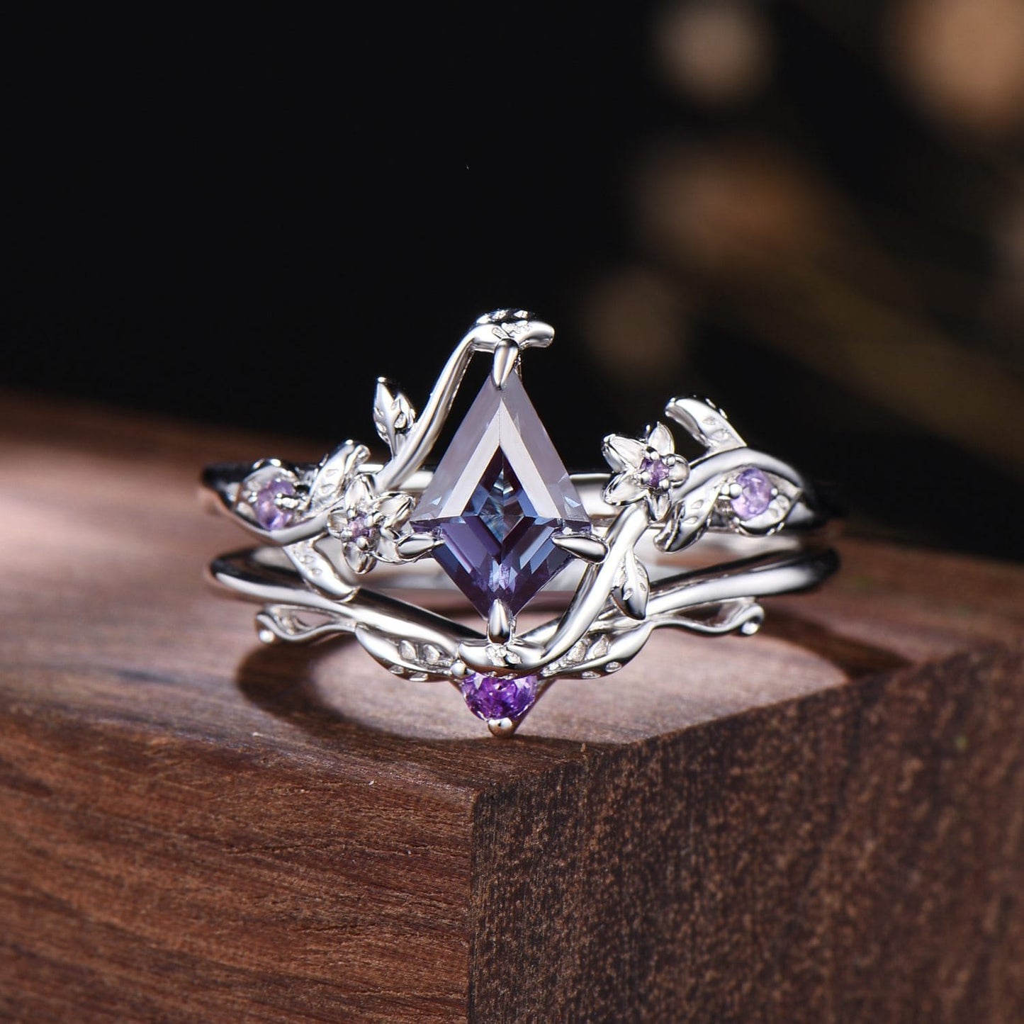 Nature Inspired Kite Alexandrite Wedding Ring Set | Floral Branch Engagement Ring with Amethyst Leaf Vine Band