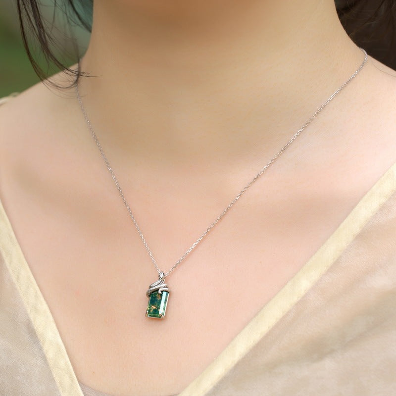 Luxury Snake Shape Green Moss Agate Pendant Necklace