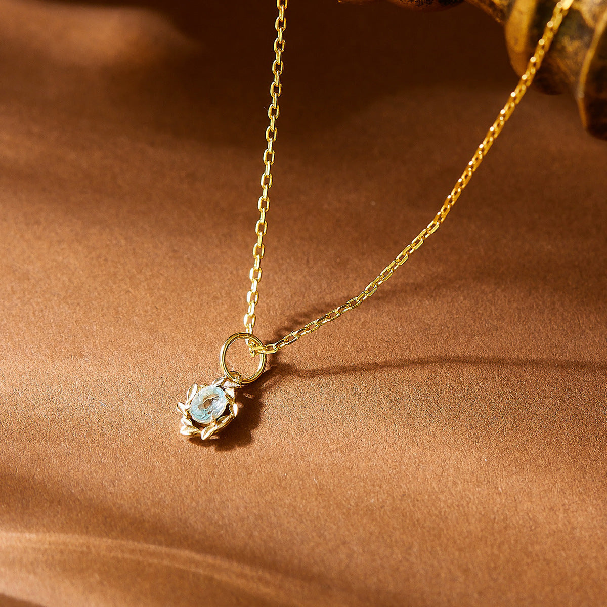 Natural Aquamarine Pendant Necklace, Dainty Leaf Design Oval Gemstone Necklace for Women