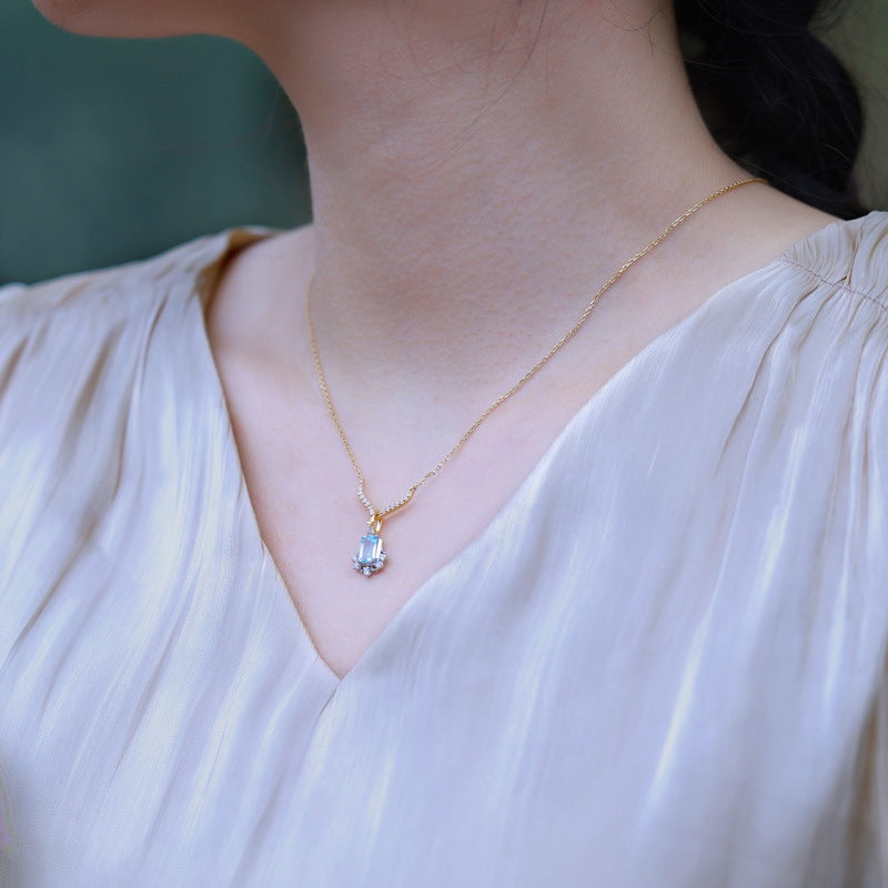 Vintage 5x7mm Emerald Cut Sky Blue Topaz V-Shape Pendant Necklace